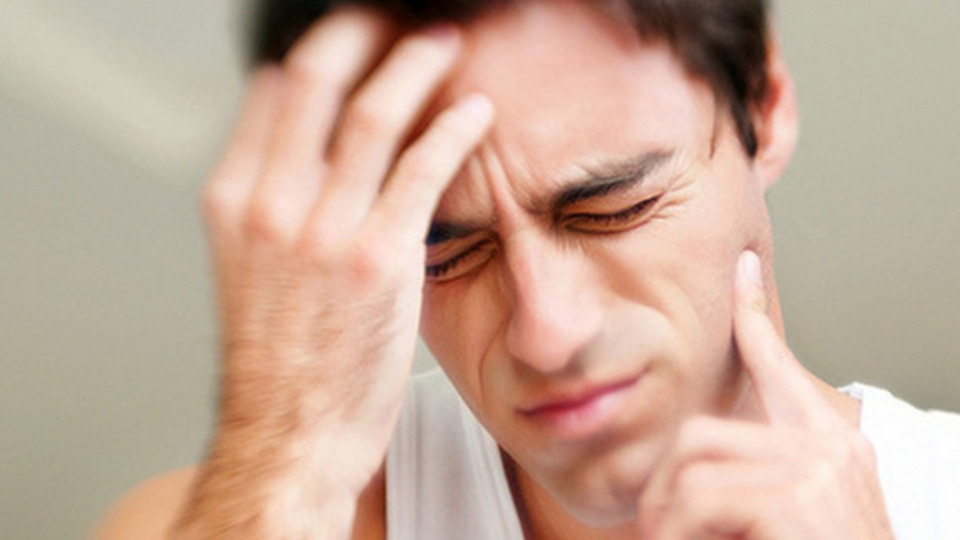 Diş ağrısına akü suyuyla çözüm