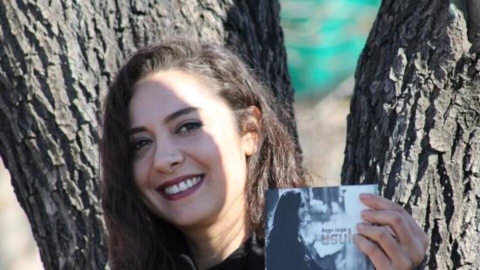 Sahneleri bıraktı, Yüksekova'da öğretmen oldu!