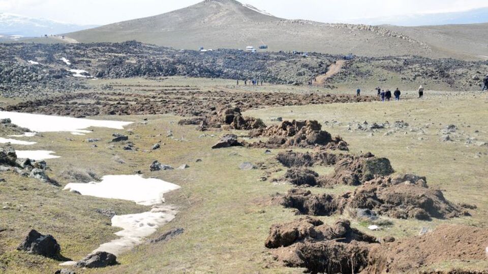 48 saatte 'açıklama yağmuru'