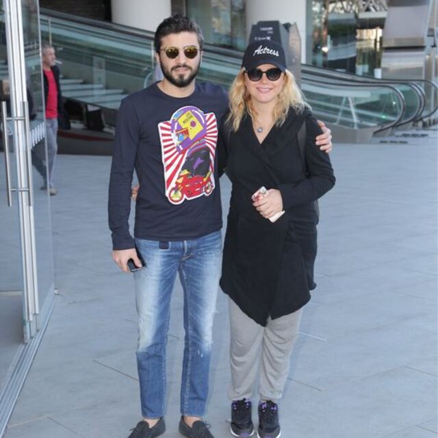 Taze anne alışverişte