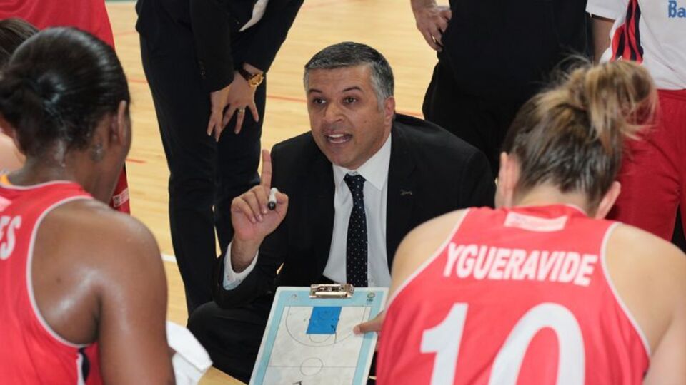 Mersin Büyükşehir Belediyesi'nde ayrılık