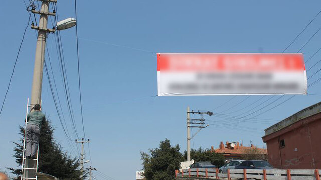 Mahalleli karar aldı, bu pankartı astı