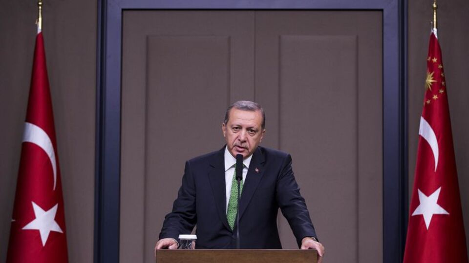 "Bir kulağımızdan girer öbüründen çıkar"