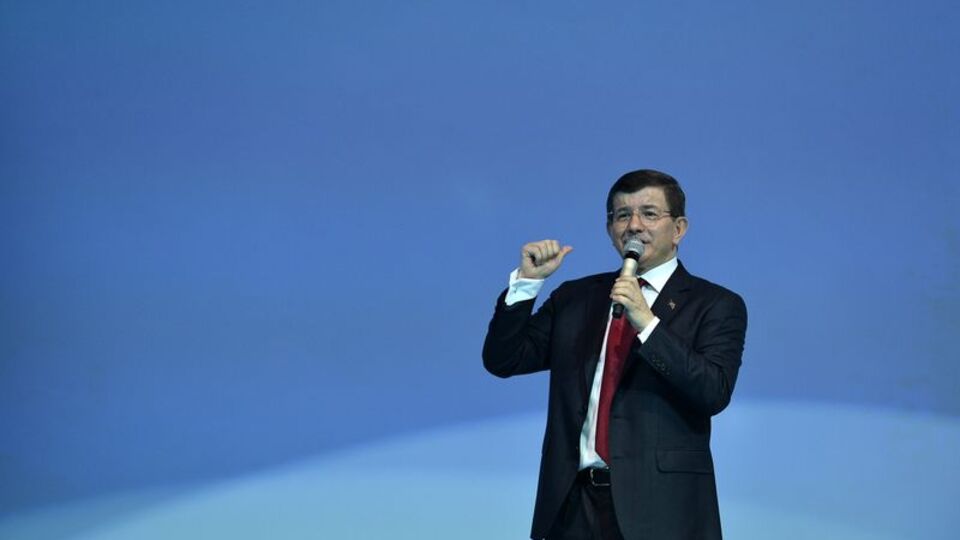 CHP, Davutoğlu'na Twitter'dan cevap verdi
