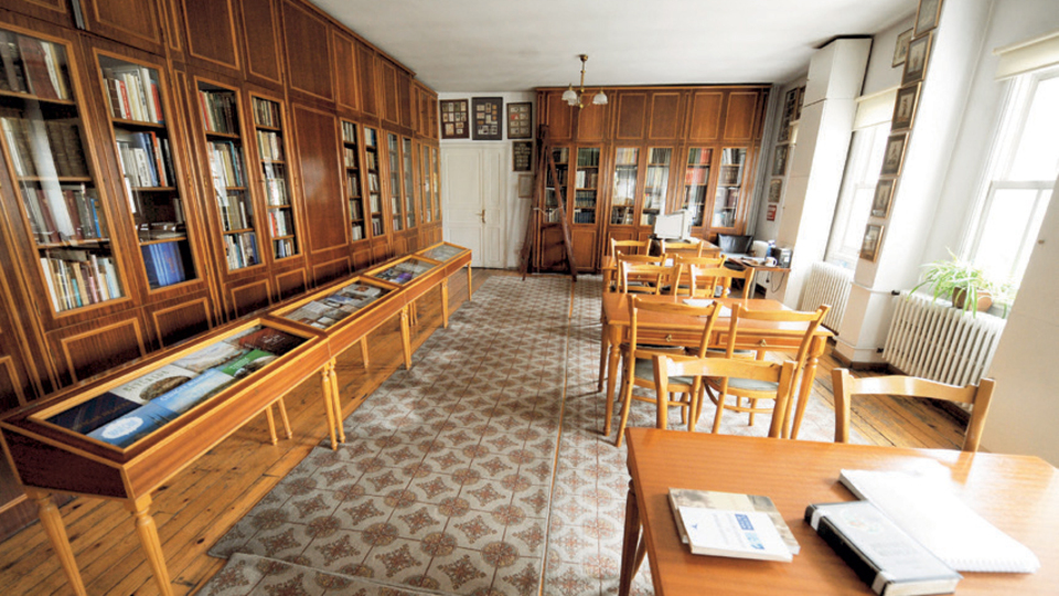 Vakıfta mal kavgası