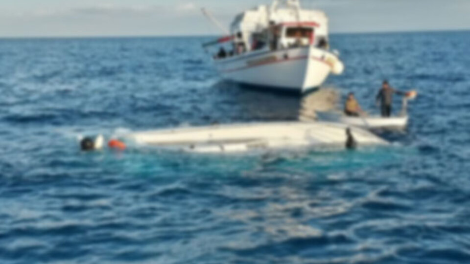 Akdeniz'de tekne faciası: 41 ölü