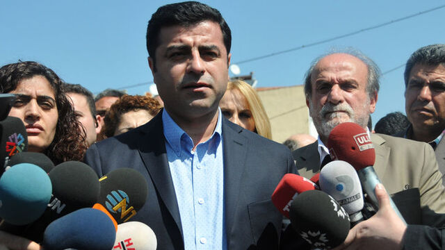 "Silahla oy alıyorlar"a yanıt