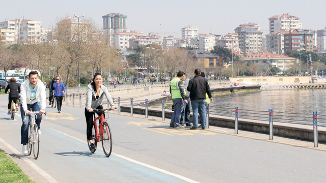Bisiklet sürmek trend ama pedal basıp işe gitmek hayal
