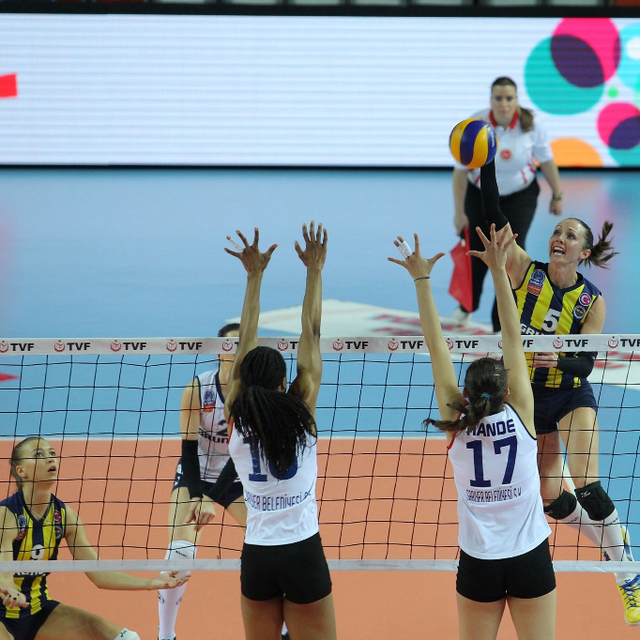 Fenerbahçe finalde