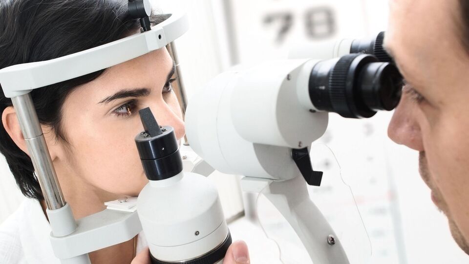 Sinsi göz tansiyonuna dikkat