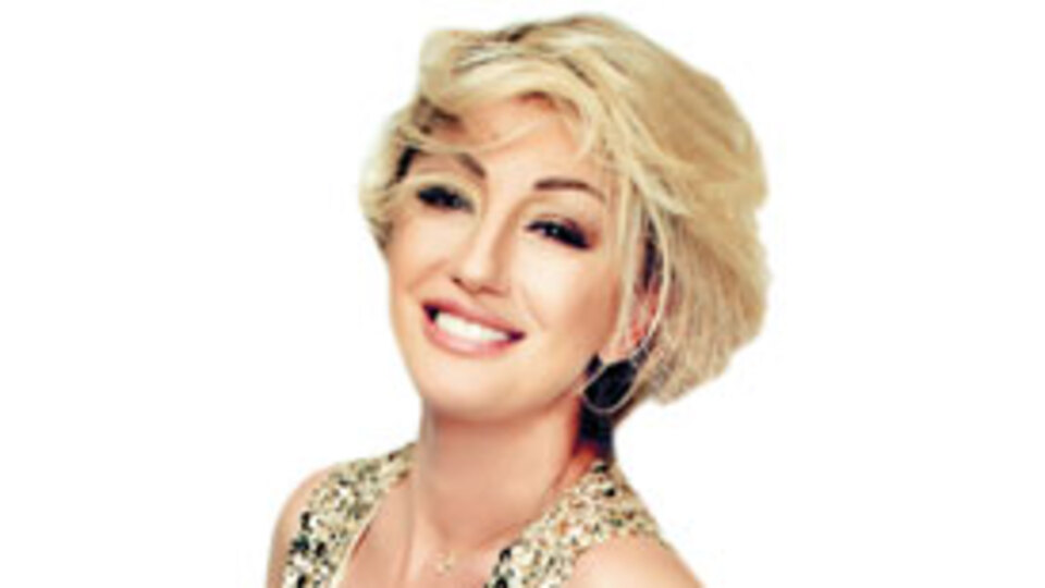 Latin kraliçesi olacak!