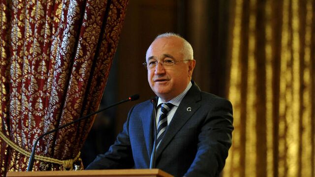 Cemil Çiçek çocuklarla buluştu