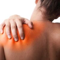 Sırtı ve beli ağrıyanlarda kanser riski!