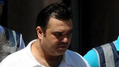 Ünlü oyuncu hakkında yakalama emri