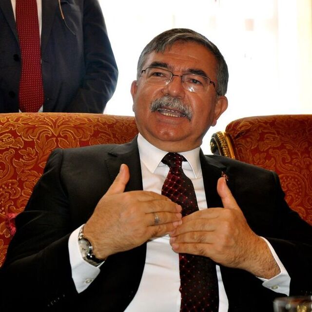 "Dünyaya kötülüğü üç devlet yapıyor"