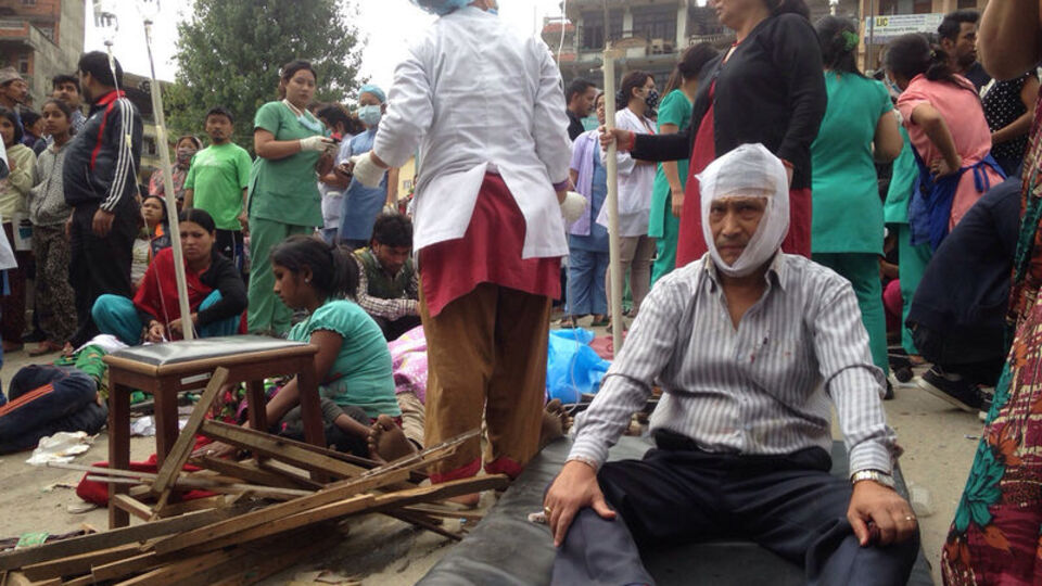 Deprem dehşeti: Ölü sayısı 1250!