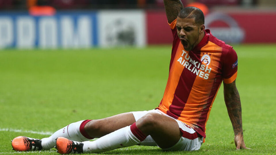 Galatasaray'da Melo şoku!