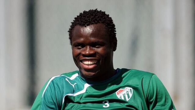 Bursaspor sözleşmesini feshetti