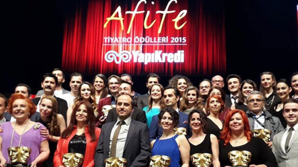 Tiyatronun ödül gecesi