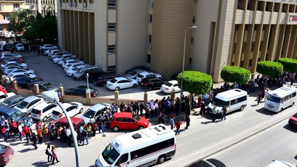 Bu kuyruğun sebebine çok şaşıracaksınız