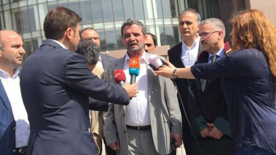 Mümtazer Türköne hakim karşısına çıktı