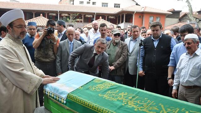Görmez: '' Nepal'e yardım için hazırız''