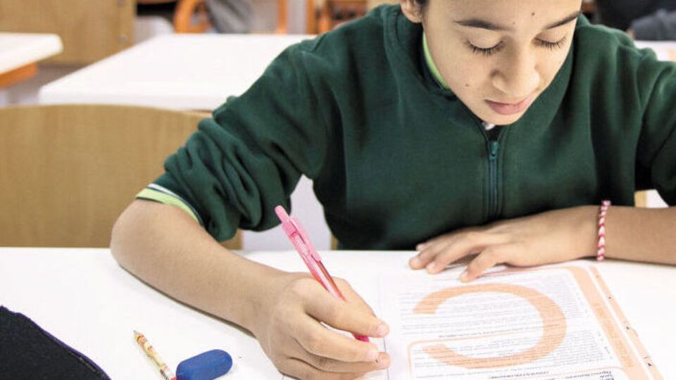 93 öğretmen soruları hazırladı 42 öğretmen de redakte etti