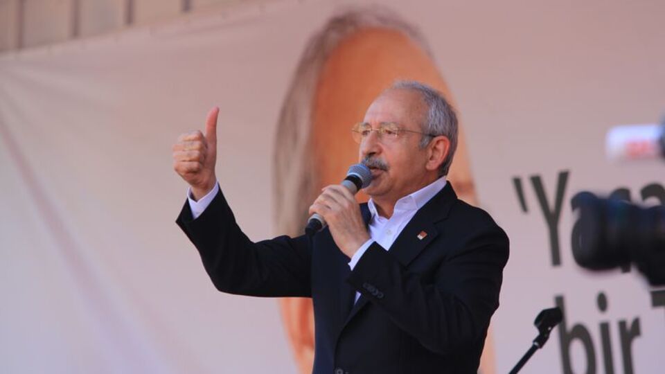 'HDP barajı geçemese bile AKP'nin 330'u aşma şansı yok'