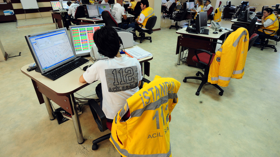 112 Acil'in test yapan telefon tamircileriyle başı dertte