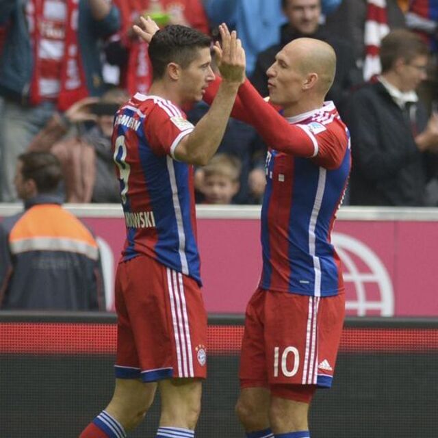 Bayern'e çifte şok!