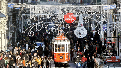İstanbullu kendini yorgun, işini stresli, evini dar buluyor
