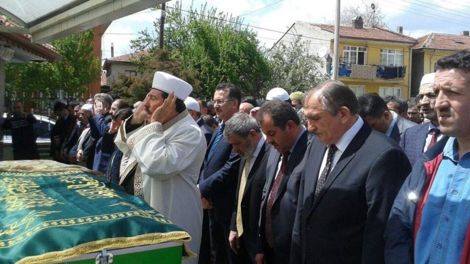En acı görev