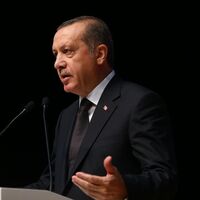 "Türkiye'nin demokrasisi şekil olarak Anglosakson, ruhu Fransız"