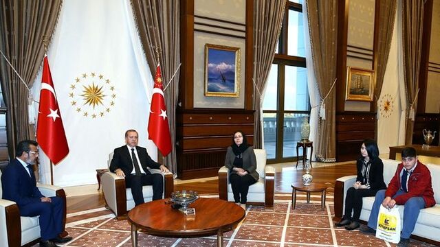 Cumhurbaşkanı Erdoğan, Özgecan Aslan'ın ailesi ile görüştü