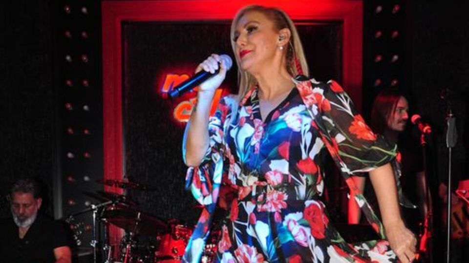 Single'ının kutusu geri dönüşümden