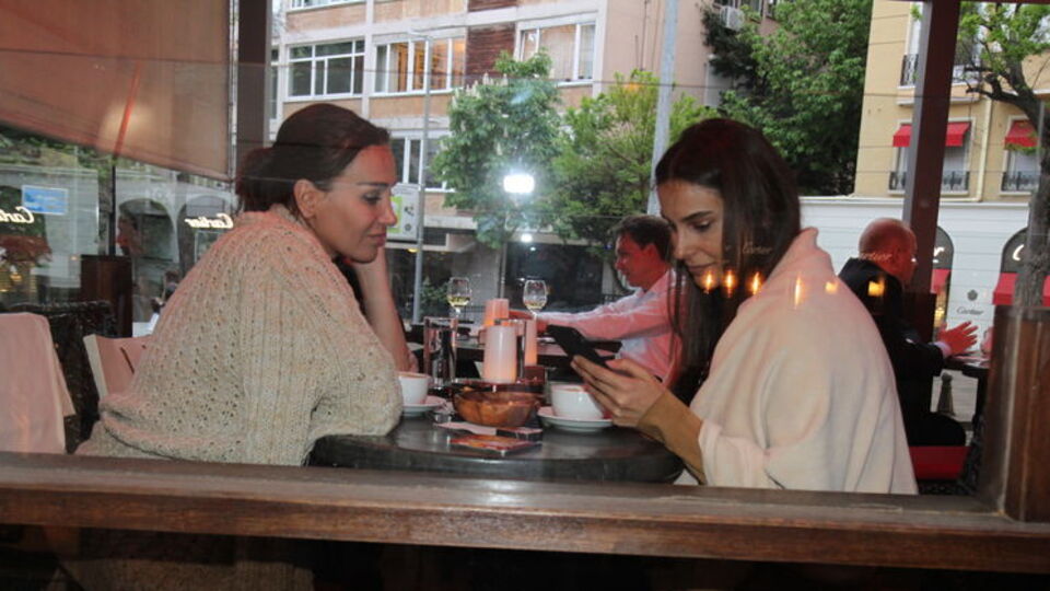 Kahveler yarım kaldı