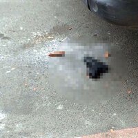 Eylemciler kaçarken düşürdü!