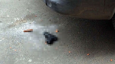 Eylemciler kaçarken düşürdü!