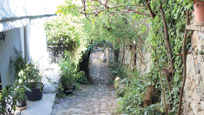 50 yıldır kazma değmeyen sokak