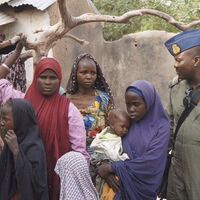 Nijerya kızlarını kurtarıyor!