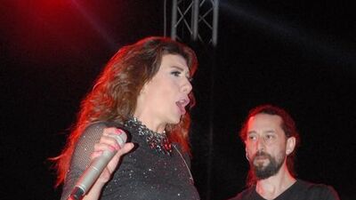 Işın Karaca'dan bir ilk!