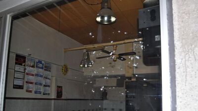 İzmir'de ev ve kahveye silahlı saldırı 1 ölü, 12 yaralı