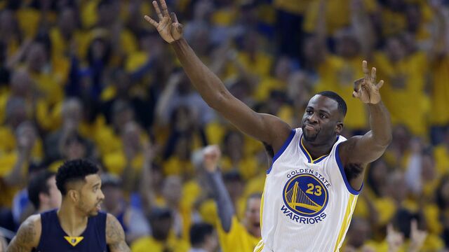 NBA'de konferans yarı finalleri başladı