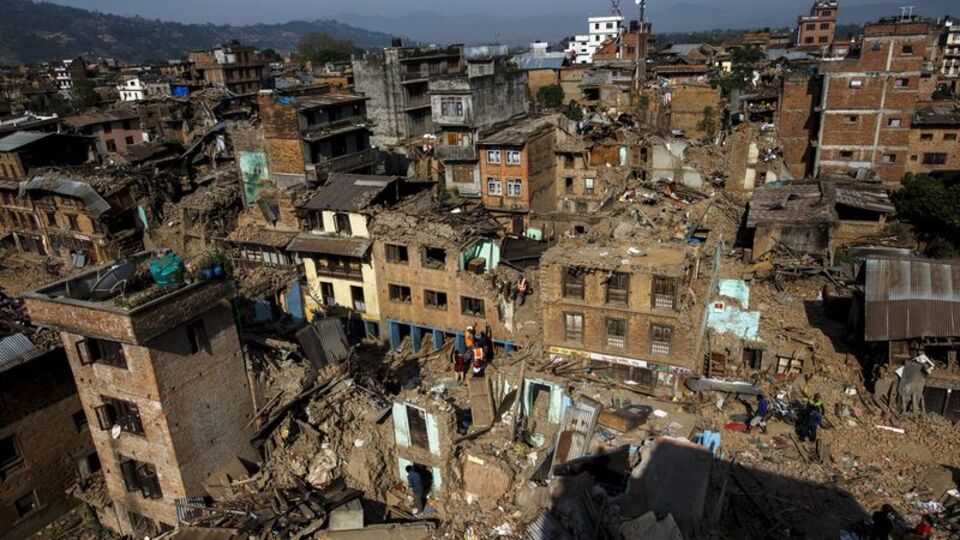 Nepal'de ölü sayısı 7 bin 500'e yükseldi