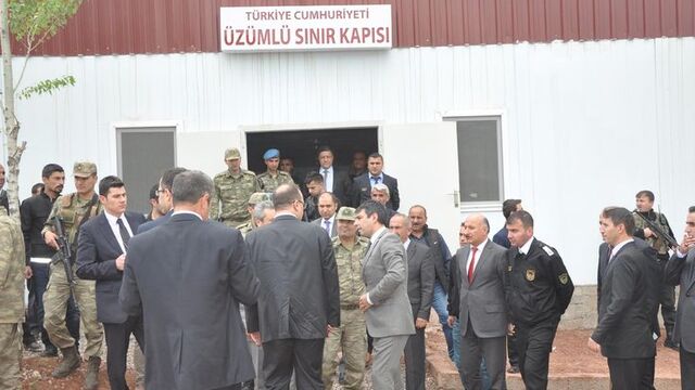 Üzümlü Sınır Kapısı açıldı