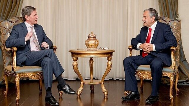 İngiltere Kıbrıs'ta çözüm için iyimser