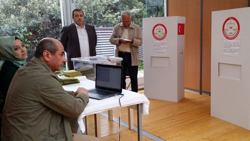 Avrupa'da seçimler başladı