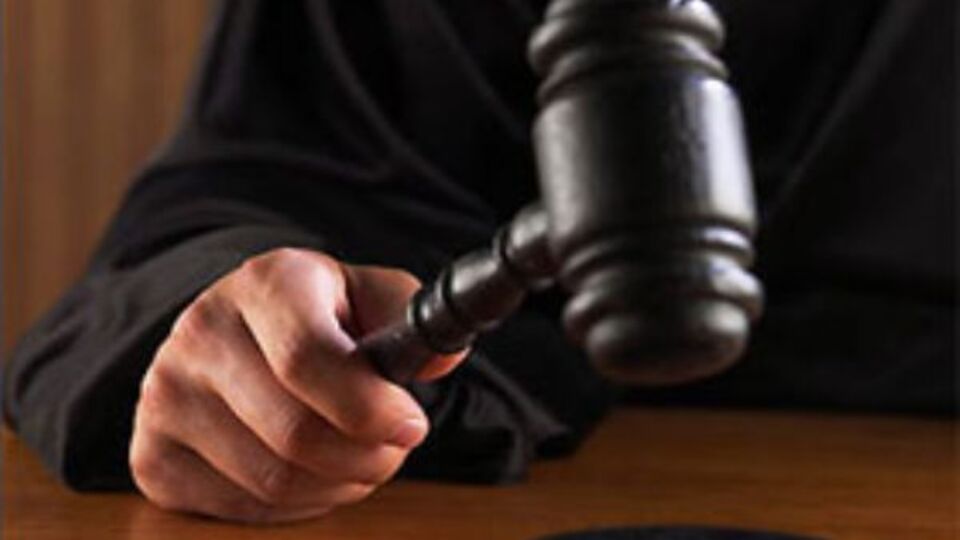 "Terbiyesiz" hakaret sayıldı