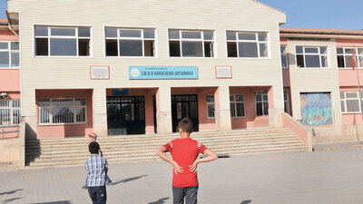 Okulda örgüt skandalı