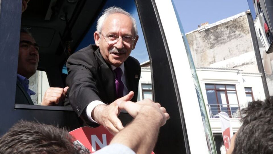 Klıçdaroğlu'nun turunda ilginç anlar: Hem sevinç hem protesto